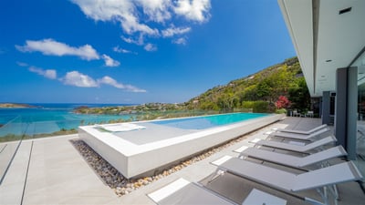 Luxury Villa Photo #7