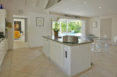 Luxury Villa Photo #27