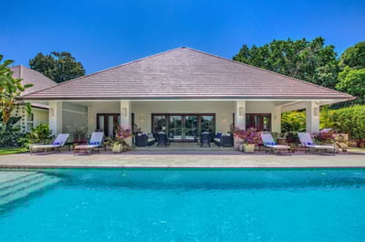 Luxury Villa Photo #3