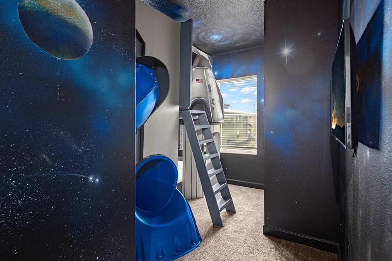 Discovery at Harbor Island Beach Club