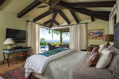 Luxury Villa Photo #24