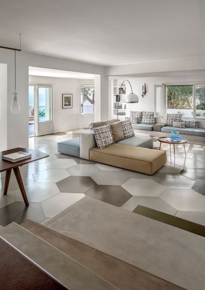 Luxury Villa Photo #17