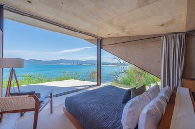 Luxury Villa Photo #51