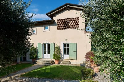 Luxury Villa Photo #4