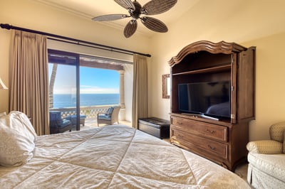 Luxury Villa Photo #35