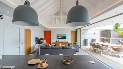 Kitchen & Dining Area