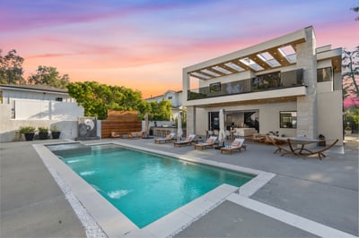 Luxury Villa Photo #9