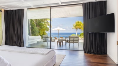 Luxury Villa Photo #36