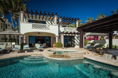 Luxury Villa Photo #3