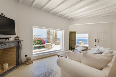 Luxury Villa Photo #22