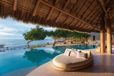 Luxury Villa Photo #6