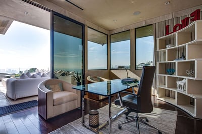 Luxury Villa Photo #27