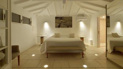 Luxury Villa Photo #34