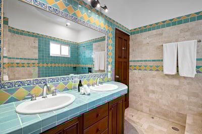 Luxury Villa Photo #29