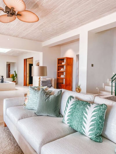 Luxury Villa Photo #12