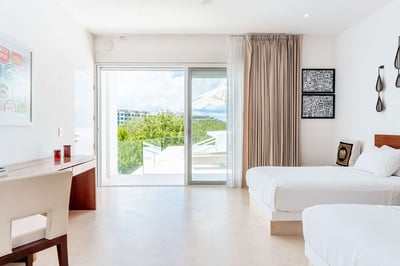 Luxury Villa Photo #28