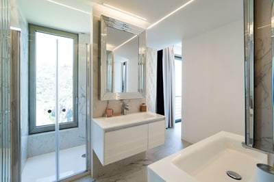 Luxury Villa Photo #26