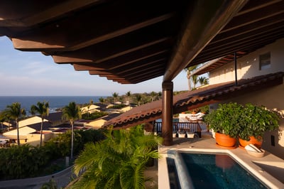 Luxury Villa Photo #7