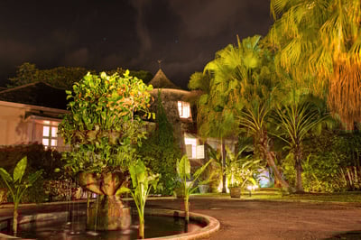 Luxury Villa Photo #17