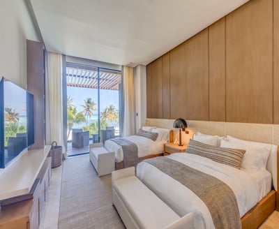 Luxury Villa Photo #46