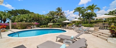 Luxury Villa Photo #6