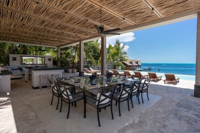 Luxury Villa Photo #17