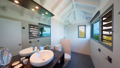 Luxury Villa Photo #41