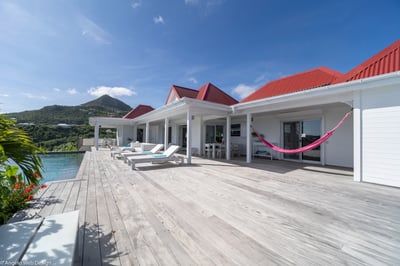 Luxury Villa Photo #2