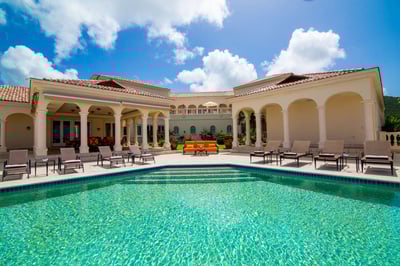 Luxury Villa Photo #4