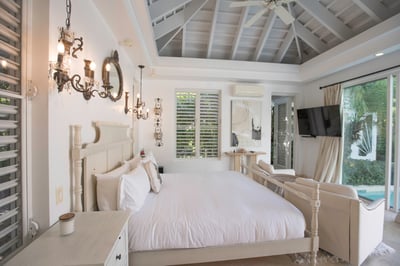 Luxury Villa Photo #45