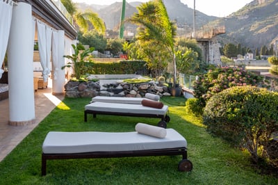 Luxury Villa Photo #15