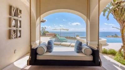 Luxury Villa Photo #17