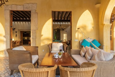 Luxury Villa Photo #9