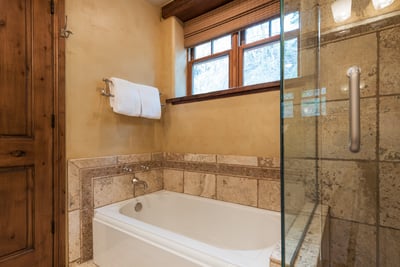 Luxury Villa Photo #23