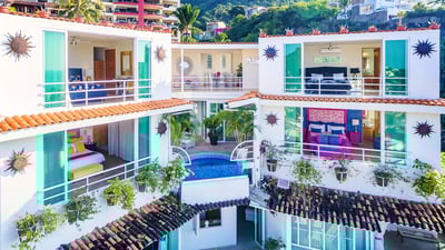 Luxury Villa Photo #13
