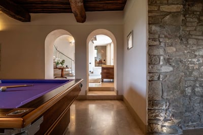 Luxury Villa Photo #16