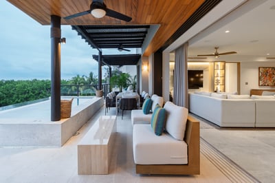 Luxury Villa Photo #8