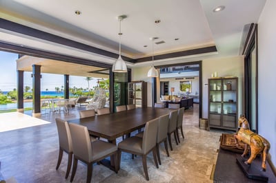 Luxury Villa Photo #12