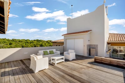 Luxury Villa Photo #6
