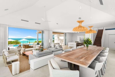 Luxury Villa Photo #25