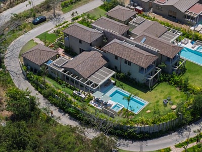 Luxury Villa Photo #51