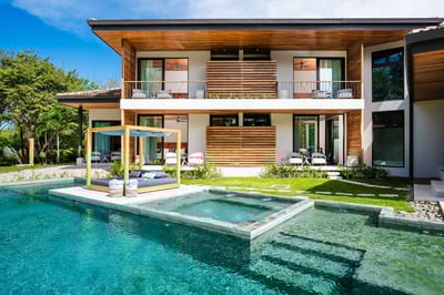 Luxury Villa Photo #2
