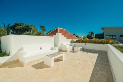 Luxury Villa Photo #14