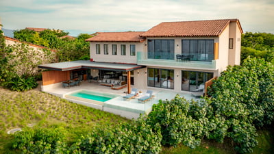 Luxury Villa Photo #2
