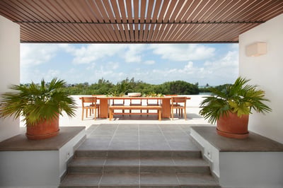 Luxury Villa Photo #9