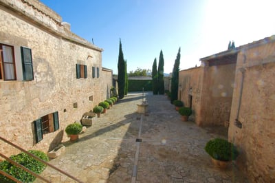 Luxury Villa Photo #13