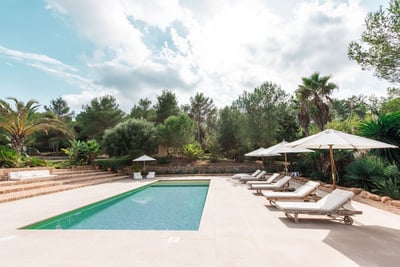 Luxury Villa Photo #4