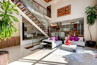 Luxury Villa Photo #11