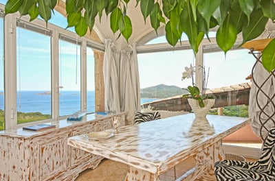 Luxury Villa Photo #15