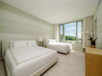Large luxury villa with full staff and ocean views